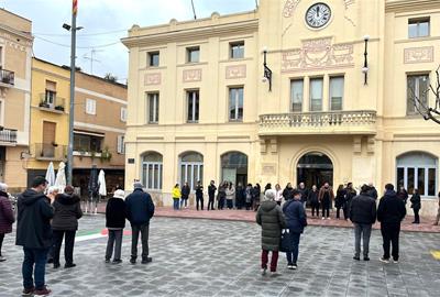 Minut de silenci a Sant Sadurní en record de la víctima de l’accident ferroviari a la R4. Ajt Sant Sadurní d'Anoia