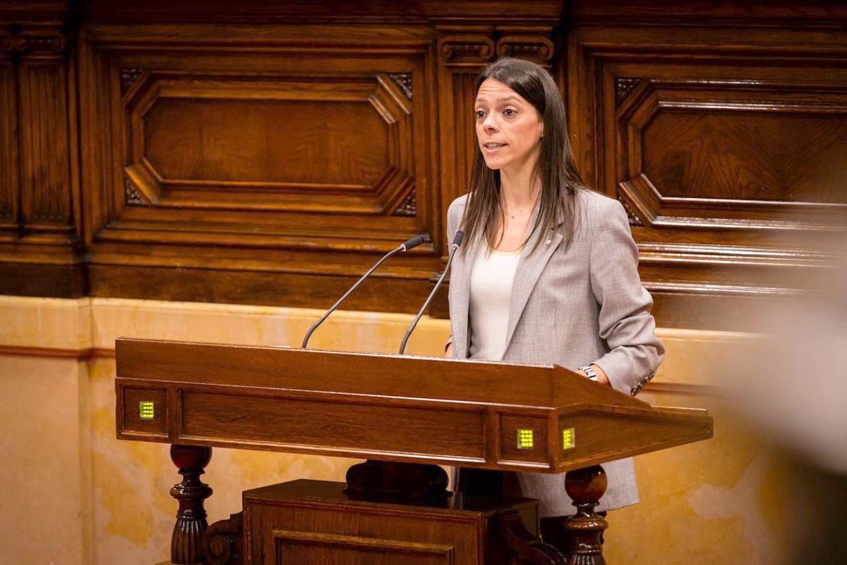 Montse Ortiz al Parlament de Catalunya. Eix