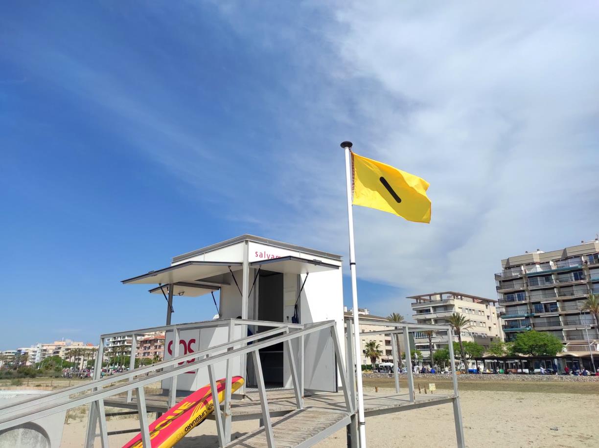 Mor un home de 70 anys mentre es banyava a la platja de l'Estany-Mas Mel de Calafell. Ajuntament de Calafell