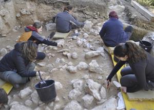 Noves ocupacions neandertals descobertes a la balma de la Graiera, a Calafell, de fa prop de 100.000 anys. Ajuntament de Calafell