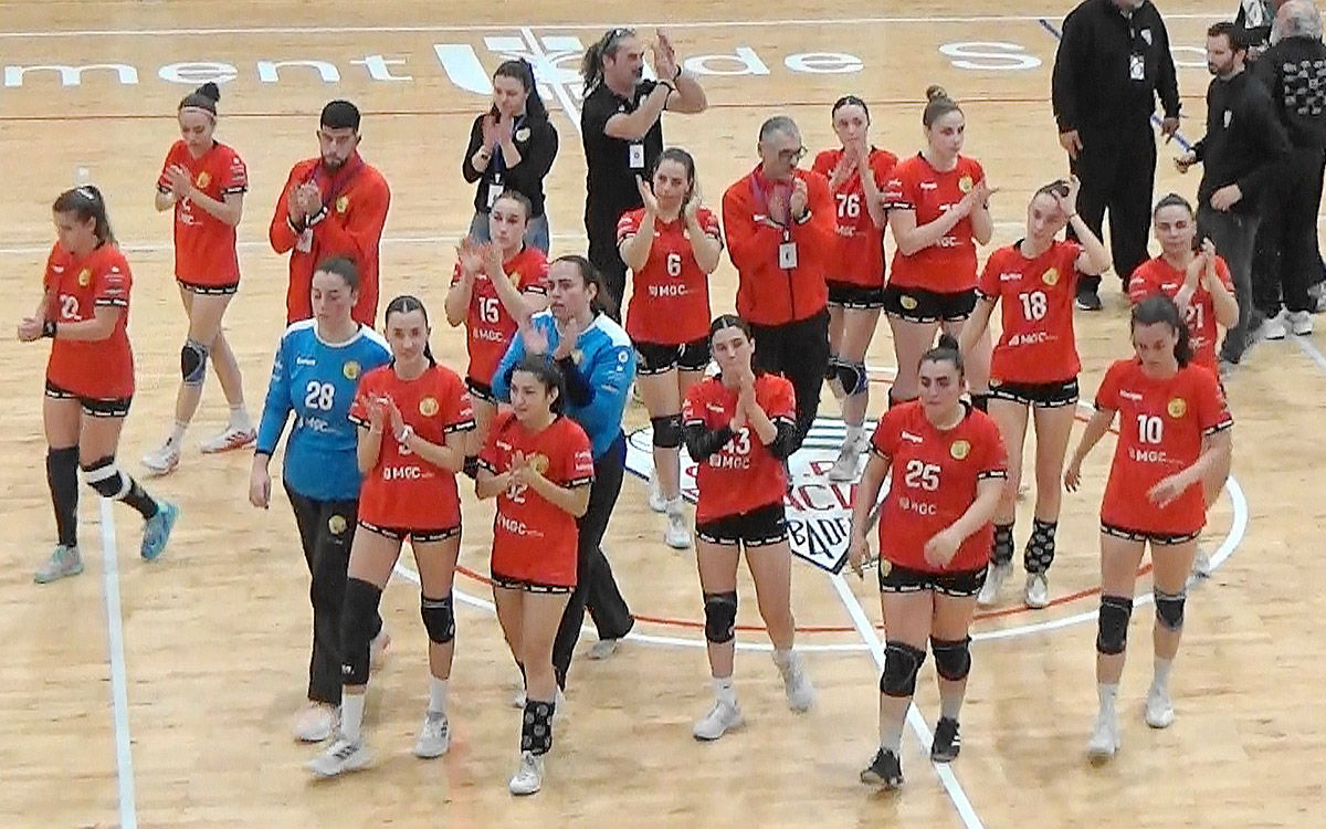 OAR Gràcia Sabadell - MGC Mútua Ribes Sènior Femení . CH Ribes