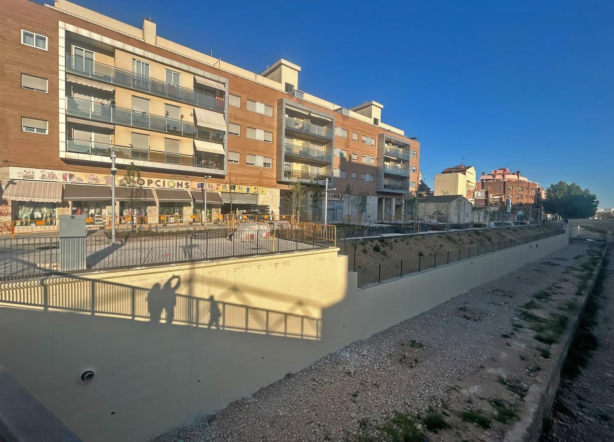 Obres de renaturalització de la Riera del Vendrell. MND