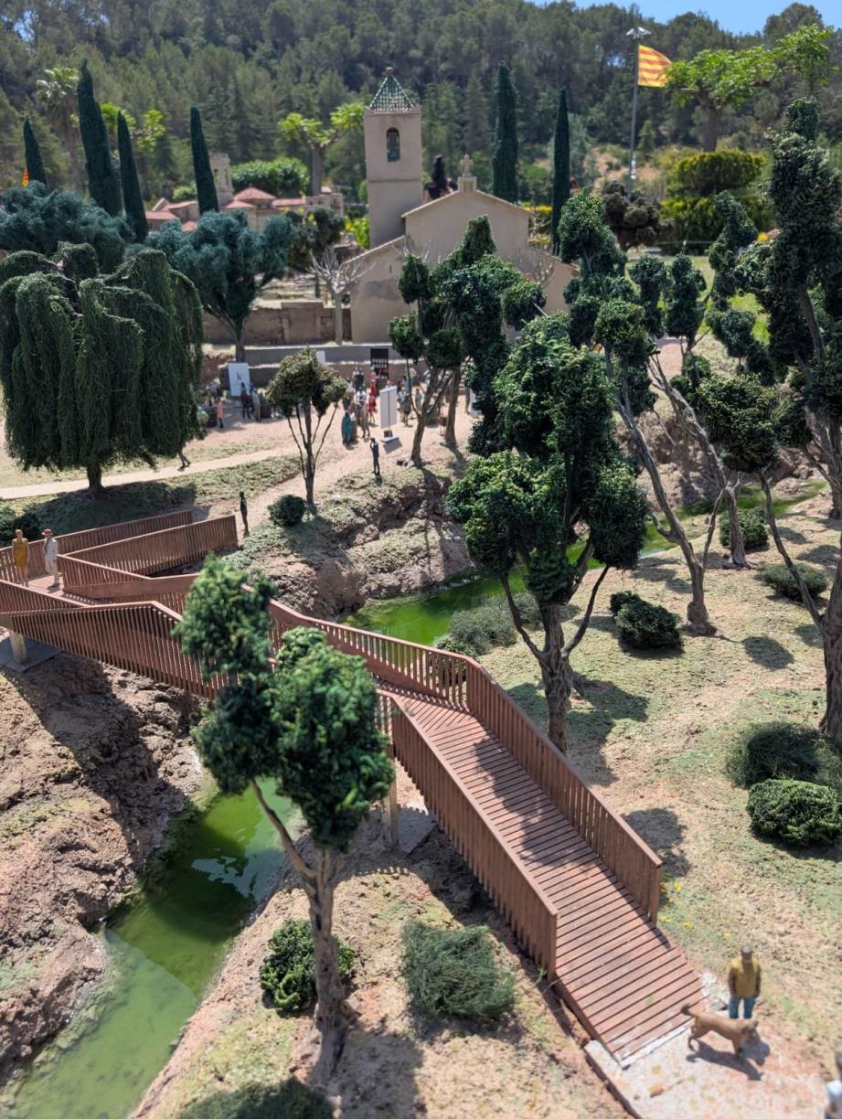 Pacs del Penedès estrena la seva maqueta a Catalunya en Miniatura. Ajuntament de Pacs