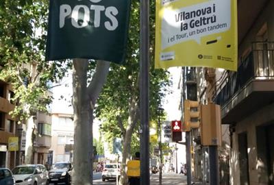 Pancartes del Tour a la Rambla Transversal. Ferran Savall