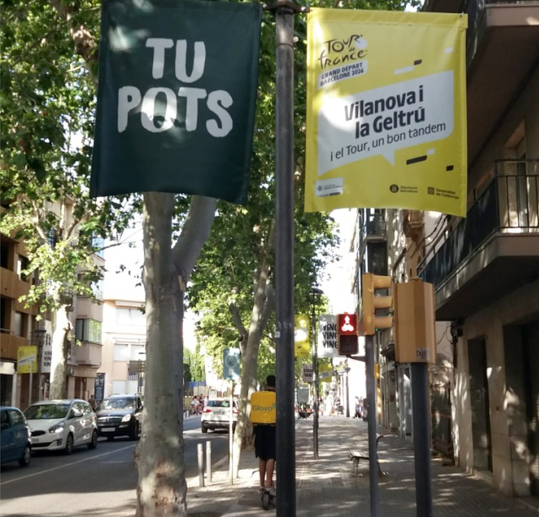 Pancartes del Tour a la Rambla Transversal. Ferran Savall