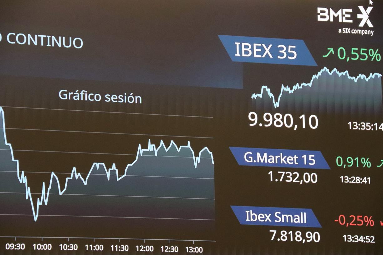 Les empreses de l’IBEX van augmentar el sou als seus treballadors un 3,5%. Els seus executius se’l van incrementar un 21%. ACN / Maria Asmarat