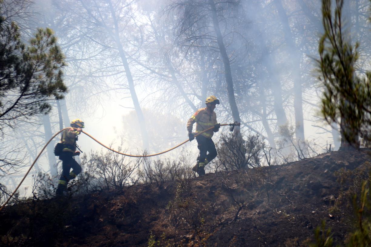 Parlon diu que l'incendi de l'Anoia evoluciona bé i que les pròximes hores seran 