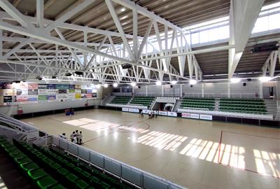 Pavelló poliesportiu Joan Ortoll de Calafell. Eix