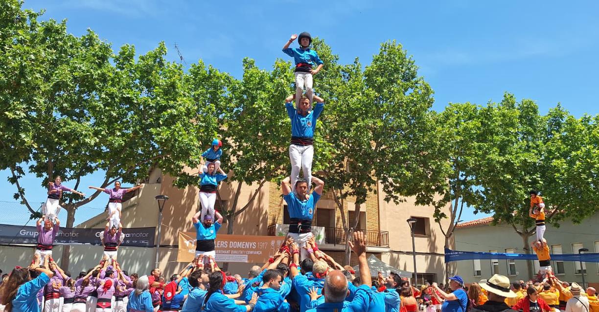 Pilar dels Castellers del Foix. Eix