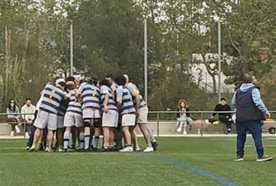 Pinya del Sel Vilanova / Rugby Nova Olivella . Eix