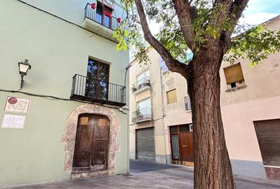 Plaça Pau Casals. Eix