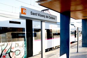 Poca afluència de viatgers a Sant Vicenç de Calders on Renfe només presta dos trens per sentit i hora de l'R2Sud. ACN