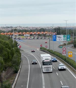 Polèmica per l’ús de la C-32: gratuïta fins al Vendrell, però de pagament a la sortida de Cunit. Ajuntament de Cunit