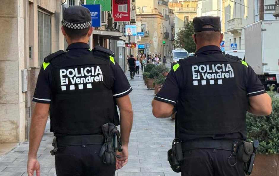 Policia local del Vendrell. Eix