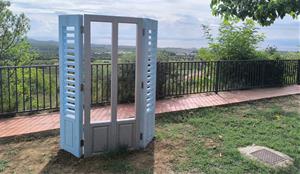 Porticó al mirador del parc de Sant Vicenç de Calders poble. Ajt. del Vendrell