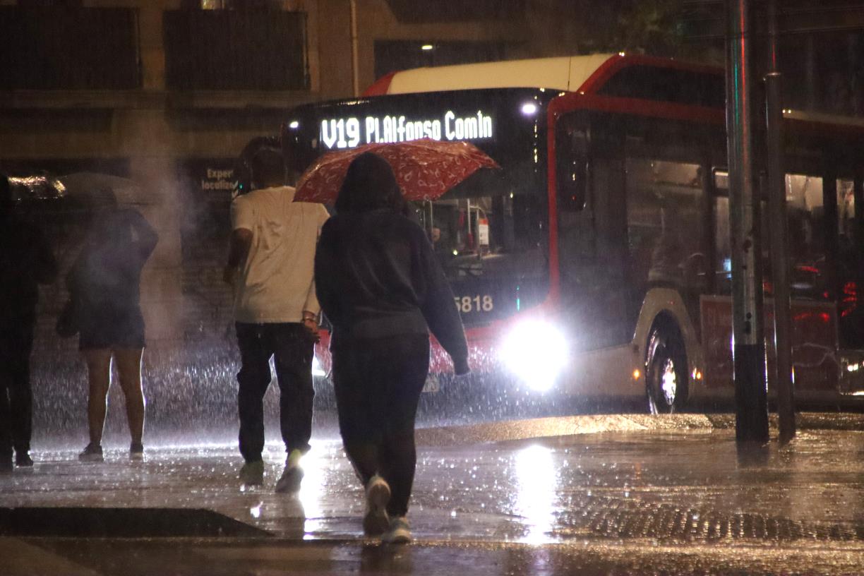 Punts del Baix Ebre, del Garraf i del Baix Llobregat acumulen uns 80 litres de pluja per l'episodi d'aquest dimarts. ACN