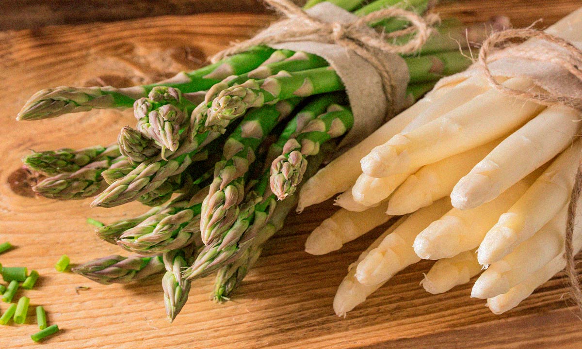 Quina diferència hi ha entre un espàrrec verd, un de blanc i un de morat?. Ametller Origen