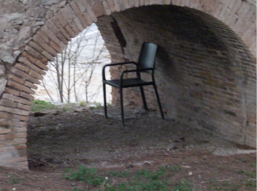 Racó de pensar sota un pont. Ferran Savall