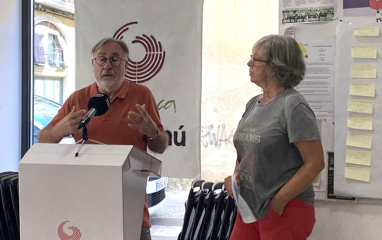 Ramon Arnabat i Montse Romagosa en roda de premsa. Eix