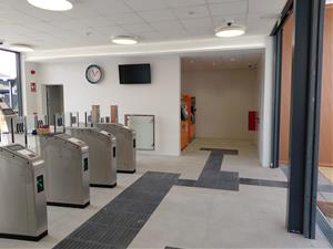 Renfe posa en servei les noves instal·lacions de l'estació del Vendrell. ACN