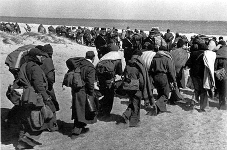 Republicans arribant a la platja francesa d’Argelers. Eix