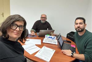 Reunió amb Laura Castel . Eix