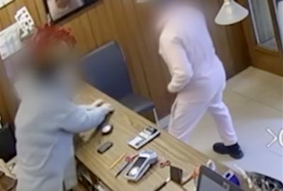 Robatori amb violència a una joieria de Vilanova i la Geltrú. Mossos d'Esquadra