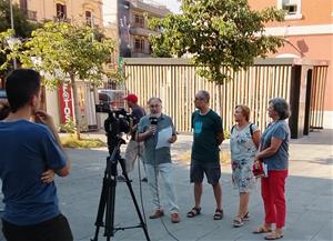 Roda de premsa de VeC davant l'estació de Vilafranca. Eix