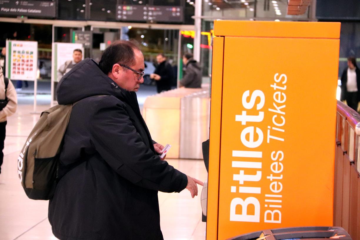 Rodalies comença la jornada amb els mateixos serveis i evita fer previsions de “dies o setmanes”. ACN