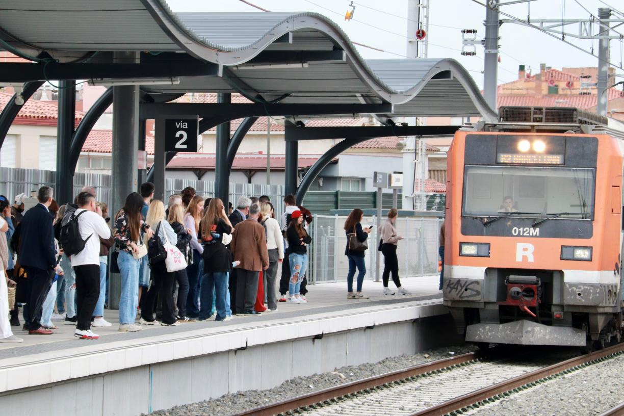 Rodalies reforçarà els serveis de l'R1, l'R4 i l'R2 durant la visita del Papa a Barcelona. ACN