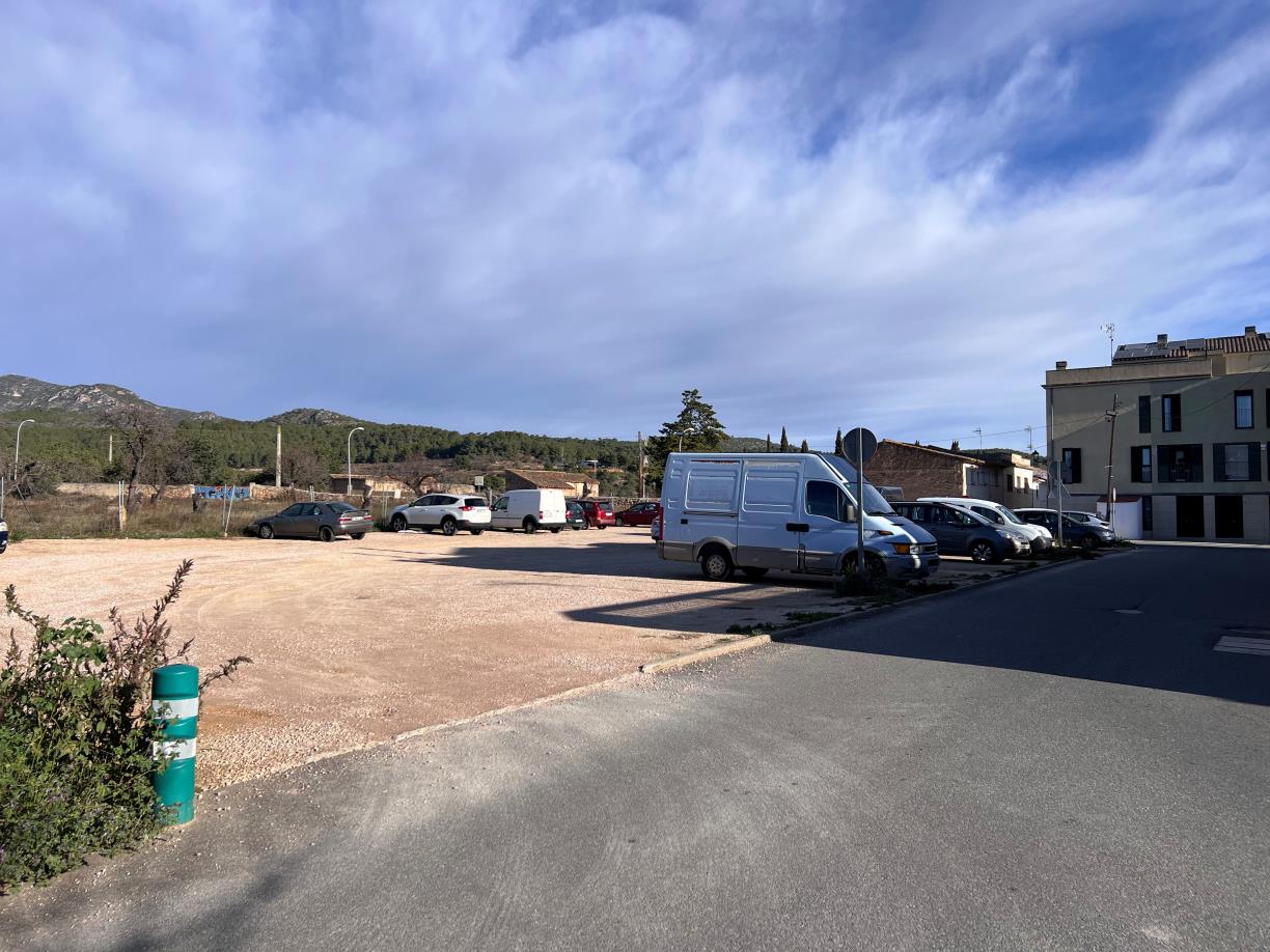 S’adjudiquen les obres de construcció de l’aparcament públic al barri de la Riba de la Bisbal. Ajuntament de la Bisbal