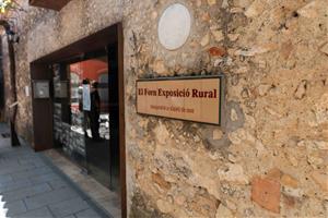 Sant Cugat Sesgarrigues consolida les passejades guiades per descobrir el seu patrimoni històric i cultural