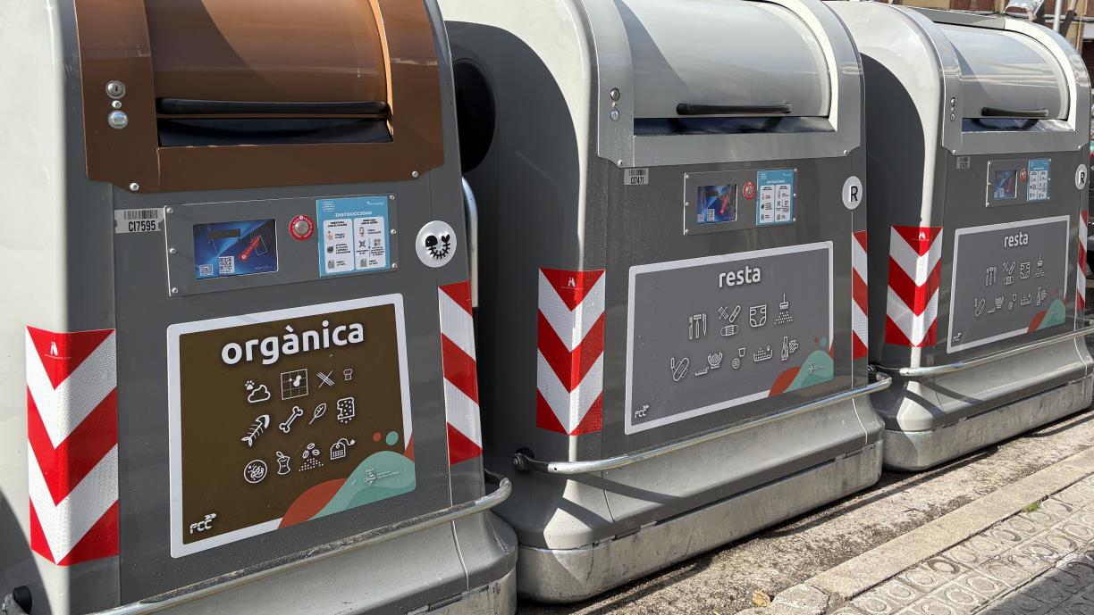 Sant Pere de Ribes començarà a activar el sistema de clauer electrònic als contenidors a partir del 18 de maig. Ajt Sant Pere de Ribes