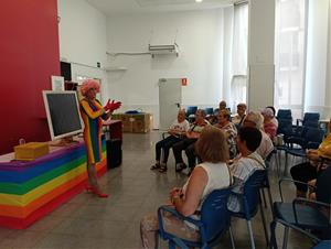 Sant Pere de Ribes impulsa tallers sobre diversitat LGTBIQA+ als Casals de la Gent Gran