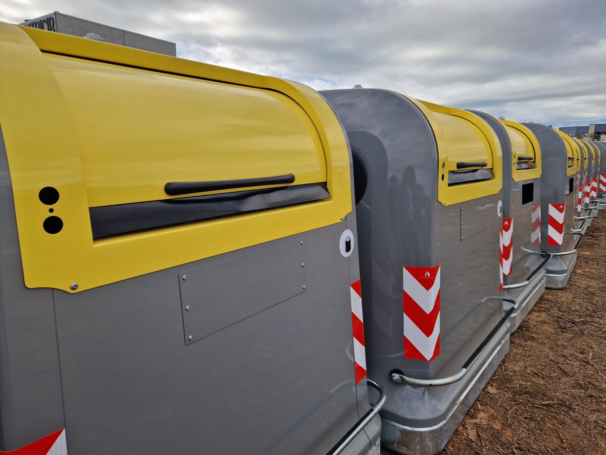 Sant Pere de Ribes inicia dilluns el canvi als nous contenidors intel·ligents. Ajt Sant Pere de Ribes