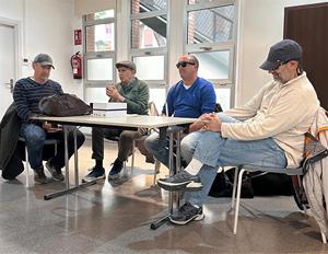 Sessió de la campanya de sensibilització envers les persones cegues al Centre Cívic Sant Joan. Eix