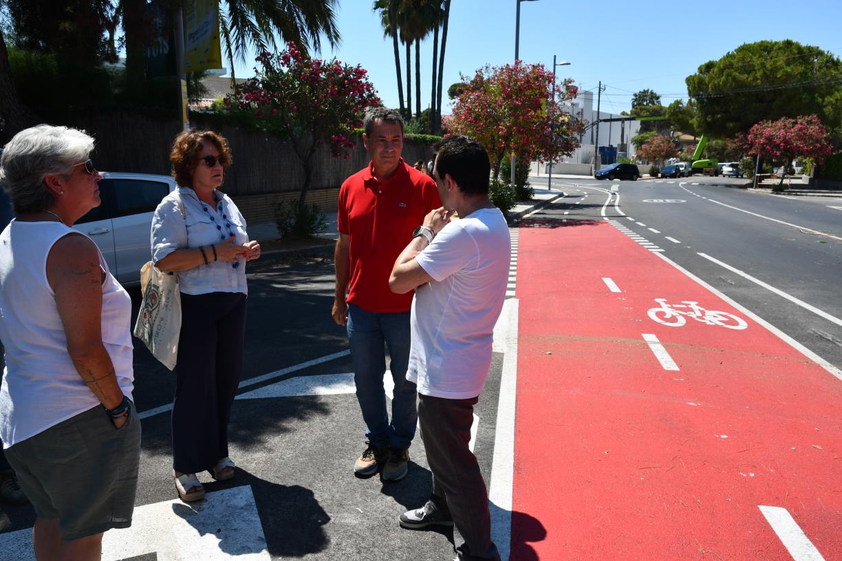 Sitges estrena un nou carril bici de més de dos quilòmetres entre Can Pei i el Passeig Marítim. Ajuntament de Sitges