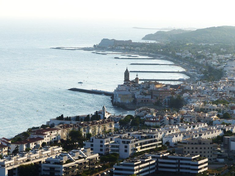 Sitges proposa una sanció de 42.007 euros a un pis turístic que llogava set allotjaments independents amb una sola llicència. Ajuntament de Sitges