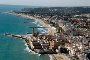 Sitges reivindica el control del seu litoral: l’alcaldessa negocia amb Costes per protegir platges i patrimoni. Ajuntament de Sitges