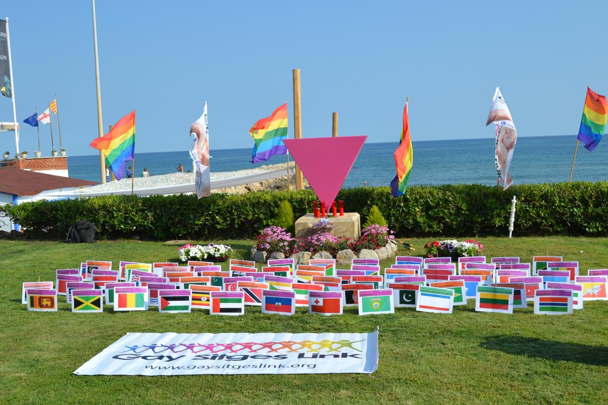 Sitges reivindica la igualtat i la justícia en el Dia Internacional contra l’LGTBI-fòbia. Ajuntament de Sitges