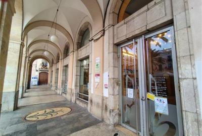 Tancament temporal de la biblioteca Joan Oliva i Milà de Vilanova per obres d’accessibilitat. Ajuntament de Vilanova