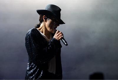 ‘This Is Michael’ reviu la màgia de Michael Jackson al Festival Terramar CaixaBank amb entrades exhaurides. Festival de Terramar