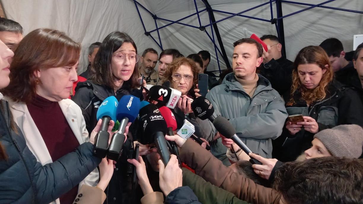 Tot el servei de Rodalies continuarà suspès perquè Adif segueix fent una 