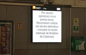 Un rètol de Rodalies a l'estació . ACN / Miquel Codolar