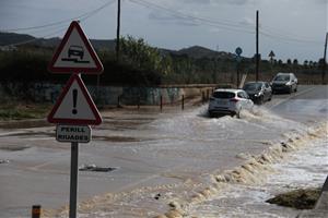 Veïns del Vendrell reclamen revisar el funcionament dels sistemes de drenatge després de les inundacions. ACN