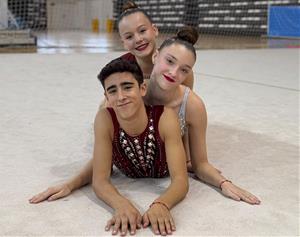 Víctor Sierra, Esther Andreu i Aina Díaz. Eix