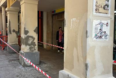 Vilafranca inicia els treballs de manteniment i neteja dels espais porxats del centre. Ajuntament de Vilafranca