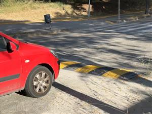 Vilafranca instal·la bandes reductores de velocitat a l’avinguda de Vilanova i la Geltrú per reforçar la seguretat viària. Ajuntament de Vilafranca