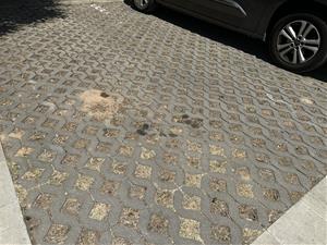 Vilafranca renovarà el paviment de l'aparcament del parc de Llevant per eliminar definitivament els clots. Ajuntament de Vilafranca