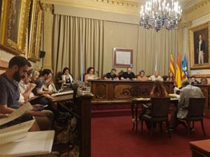 Vilanova aprova inicialment la nova ordenança de platges que prohibirà fumar a tot el litoral. Ajuntament de Vilanova